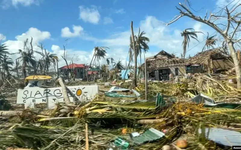 Typhoon Deaths in Philippines Top 140, Mayors Plead for Food