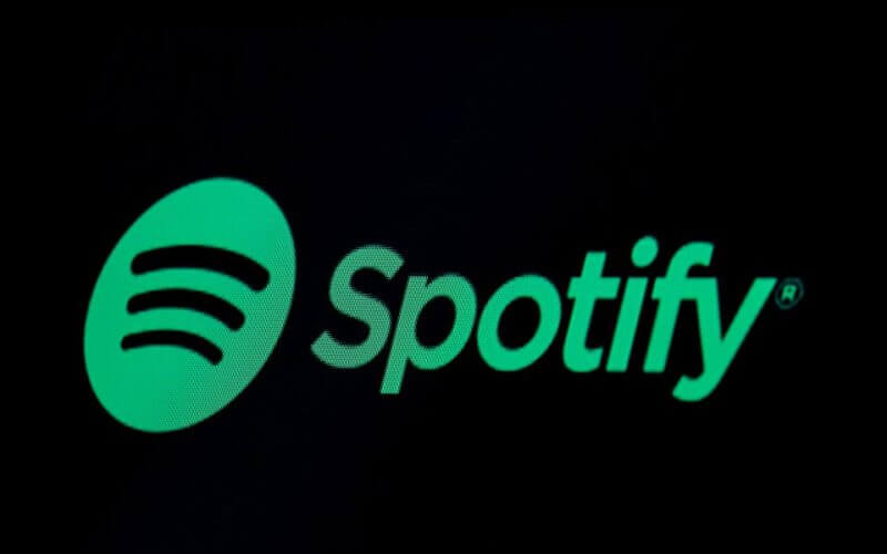 Spotify says it will add content advisory to podcasts that discuss COVID