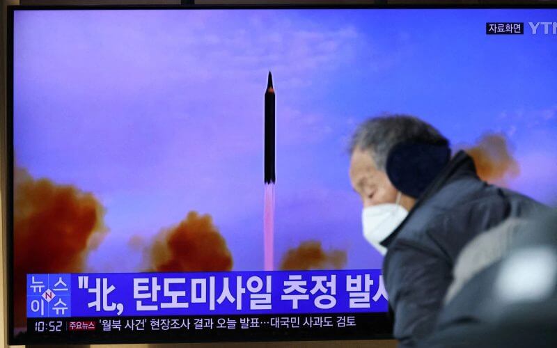 N.Korea launches second hypersonic missile in fiery test
