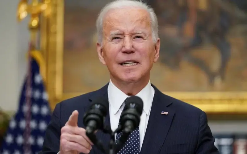 U.S. President Joe Biden delivers remarks on his administration's efforts to pursue deterrence and diplomacy in response to Russia’s military buildup on the border of Ukraine, from the White House in Washington, U.S., February 18, 2022. REUTERS/Kevin Lamarque