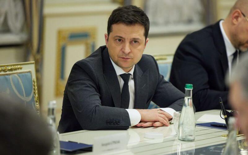 Ukrainian President Volodymyr Zelenskiy meets with leaders of parliament fractions and groups in Kyiv, Ukraine February 22, 2022. Ukrainian Presidential Press Service/Handout via REUTERS