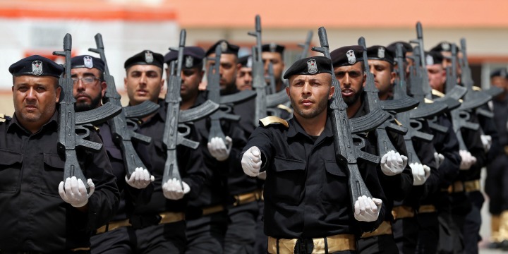 Palestinian police officers loyal to Hamas march during a graduation ceremony in Gaza City, April 29, 2019. Photo: Reuters / Ibraheem Abu Mustafa.
