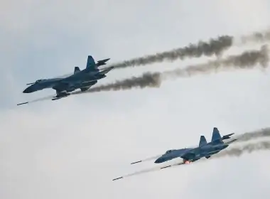 Russian Sukhoi Su-35 jet fighters fire missiles during the Aviadarts competition, as part of the International Army Games 2021, at the Dubrovichi range outside Ryazan, Russia August 27, 2021. REUTERS/Maxim Shemetov/File Photo