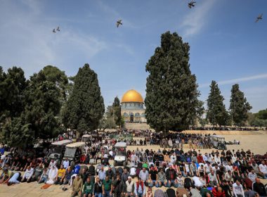 Palestinians attend Friday prayers at the Al-Aqsa Mosque compound on the Temple Mount in the Old City of Jerusalem, on April 1, 2022. (Jamal Awad/Flash90)