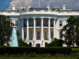 White House south side and gardens. Photo: Zach Rudisin/Wikimedia.