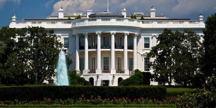 White House south side and gardens. Photo: Zach Rudisin/Wikimedia.