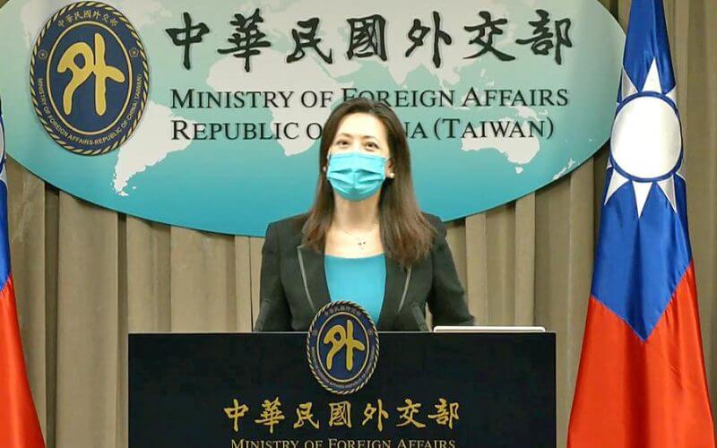 Ministry of Foreign Affairs spokeswoman Joanne Ou speaks in a ministry news conference yesterday. Photo: Lu Yi-hsuan, Taipei Times
