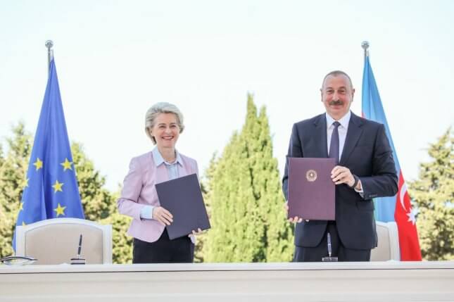 Ursula von der Leyen, president of the European Commission, met with President Ilham Aliyev in Baku and signed a new gas deal doubling imports to help replace fossil fuels from Russia amid the war in Ukraine. Photo courtesy European Commission