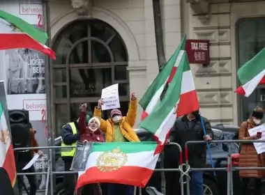 A group of anti-Iran demonstrators gather during a meeting on the Joint Comprehensive Plan of Action (JCPOA) in Vienna, Austria on April 15, 2021. (Askin Kiyagan/Anadolu Agency via Getty Images)