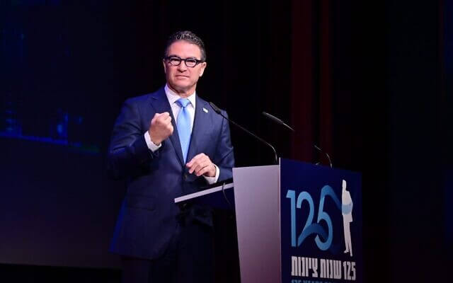 Former Mossad chief Yossi Cohen speaks at an event in Switzerland marking 125 years since the First Zionist Congress, August 29, 2022. (Yossi Zeliger)