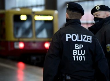 Police officers are seen Ostkreuz Station, in Berlin, Germany, Nov. 2, 2020. Photo: Reuters / Annegret Hilse.