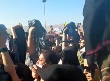 Iranian women remove their hijab in protest against the death of Mahsa Amini ,who died while in detention by the morality police, Sept. 17, 2022 (Photo: Screenshot)