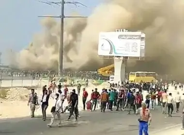 Petrochemical workers in Bushehr take part in an anti-government protest on October 10. rferl.org