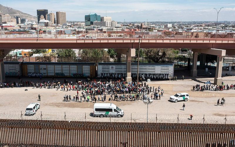 Migrants arrive at El Paso | @fotornelas