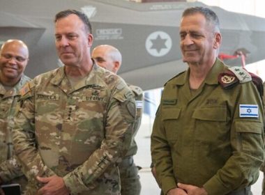 Michael Kurilla, head of the United States Central Command (left), meets with IDF chief Aviv Kohavi at the Nevatim airbase in southern Israel, on November 15, 2022. (Israel Defense Forces)