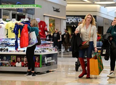 Shoppers carry bags of purchased merchandise at the King of Prussia Mall on December 11, 2022 in King of Prussia, Pennsylvania. cnbc.com