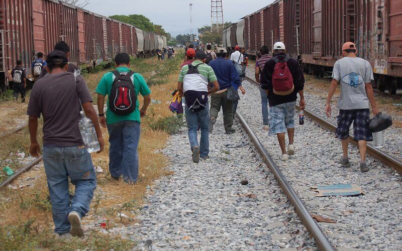 Migrantes centroamericanos avanzan hacia EEUU a través de México | Shutterstock