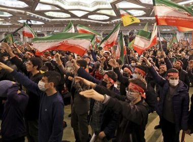 Iranians react during a commemoration ceremony in the capital Tehran on January 3, 2023 marking the third anniversary of the US killing of top Iranian Revolutionary Guards commander Qasem Soleimani and Iraqi commander Abu Mahdi al-Muhandis. (ATTA KENARE / AFP)