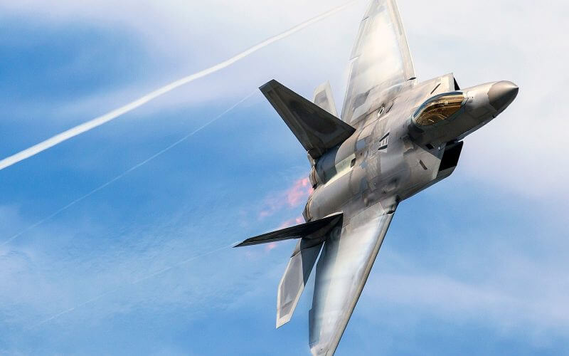 F-22 | Shutterstock