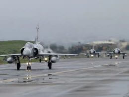 Taiwanese Mirage 2000 fighter jets taxi along a runway during a drill at an airbase in Hsinchu, Taiwan, Wednesday, Jan. 11, 2023. AP