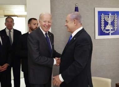 US President Joe Biden meets then-opposition leader Benjamin Netanyahu (right) at the President's Residence in Jerusalem, July 14, 2022. At left is Secretary of State Antony Blinken; 2nd-left is US Ambassador to Israel Tom Nides. (GPO)