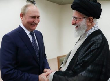 Russian president Vladimir Putin and Iranian supreme leader Ali Khamenei in July 2022 / Wikimedia Commons