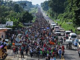 A caravan of migrants headed to the U.S. AFP