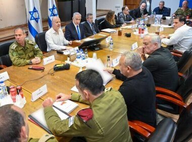 Prime Minister Benjamin Netanyahu convenes a meeting of the war cabinet in Tel Aviv on March 15, 2024 (Kobi Gideon/GPO)