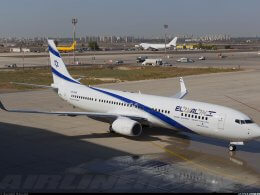 An El Al 737. pinterest.com