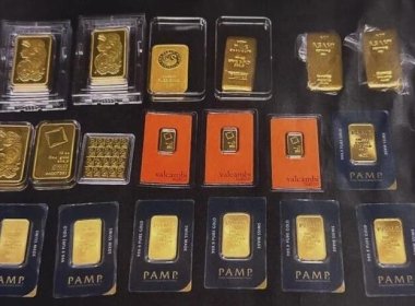 Gold bars confiscated by authorities in Texas. Van Zandt County Sheriff's Office