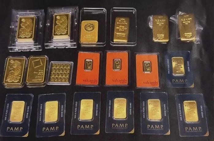 Gold bars confiscated by authorities in Texas. Van Zandt County Sheriff's Office