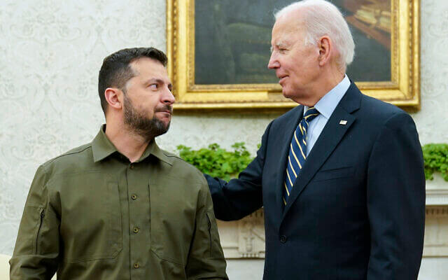 U.S. President Joe Biden, right, meets with Ukrainian President Volodymyr Zelensky in the Oval Office of the White House, September 21, 2023. AP