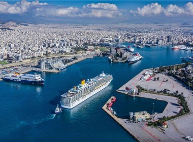 The port of Piraeus in Greece. mediterranean-cruise-ports-easy.com