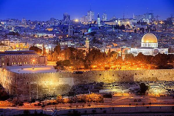 Jerusalem at dusk. wnd.com