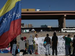 Trump podría pedir a Venezuela que coopere con las deportaciones masivas. shutterstock.com